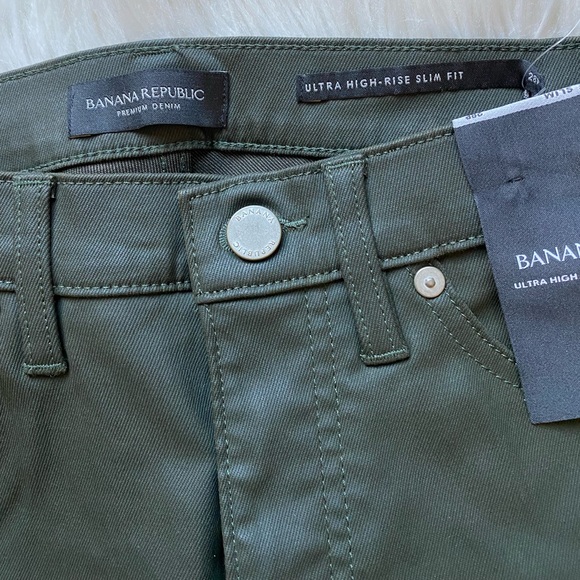 Banana Republic ultra high rise coated slim jeans - Picture 8 of 9